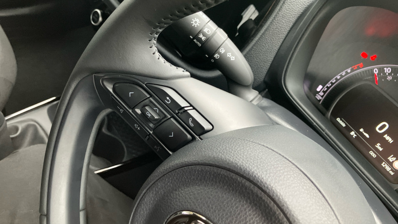 Toyota Aygo X 1.0 VVT-i Edge 5dr Petrol Hatchback